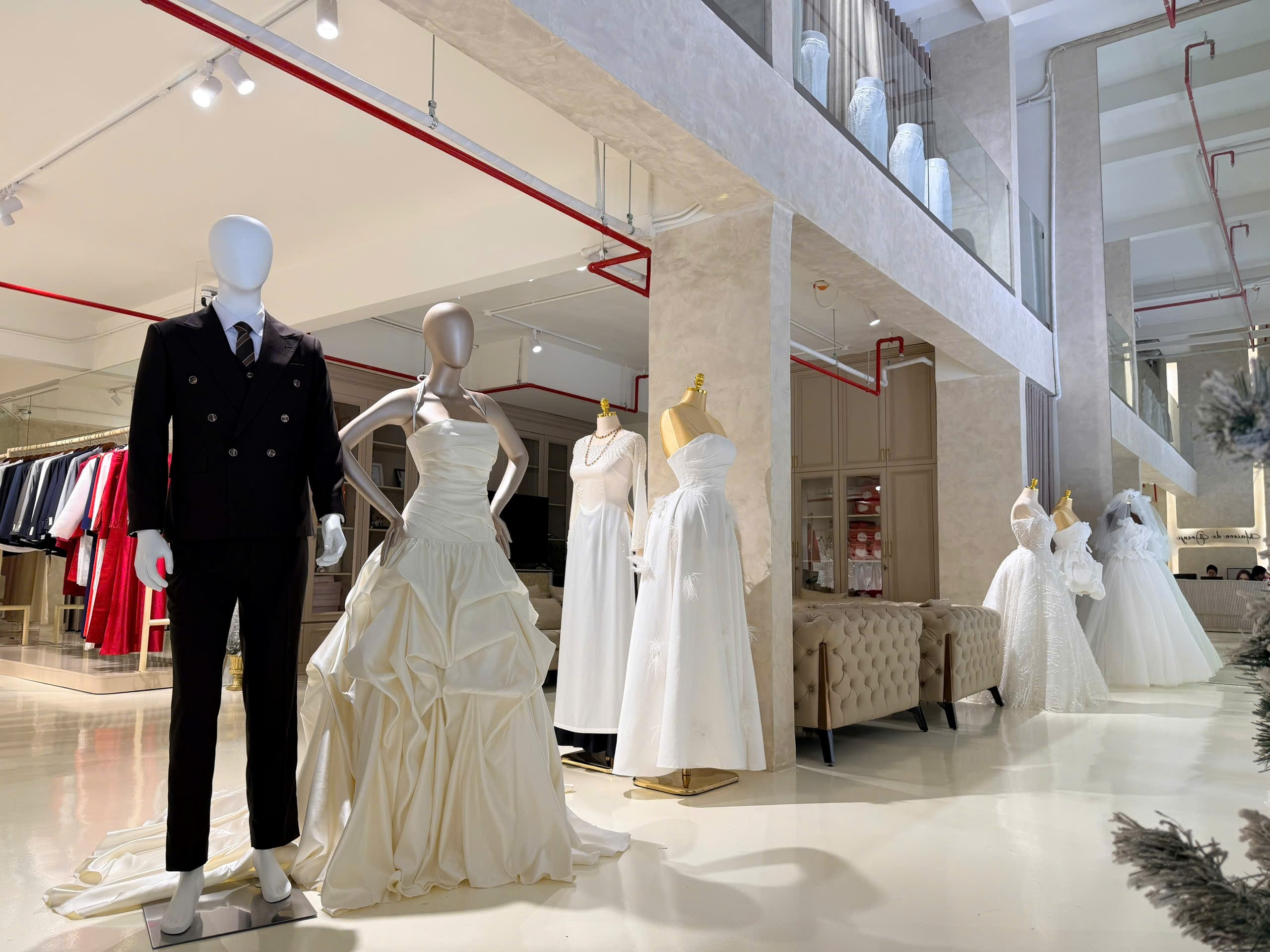 Trang phục cao cấp