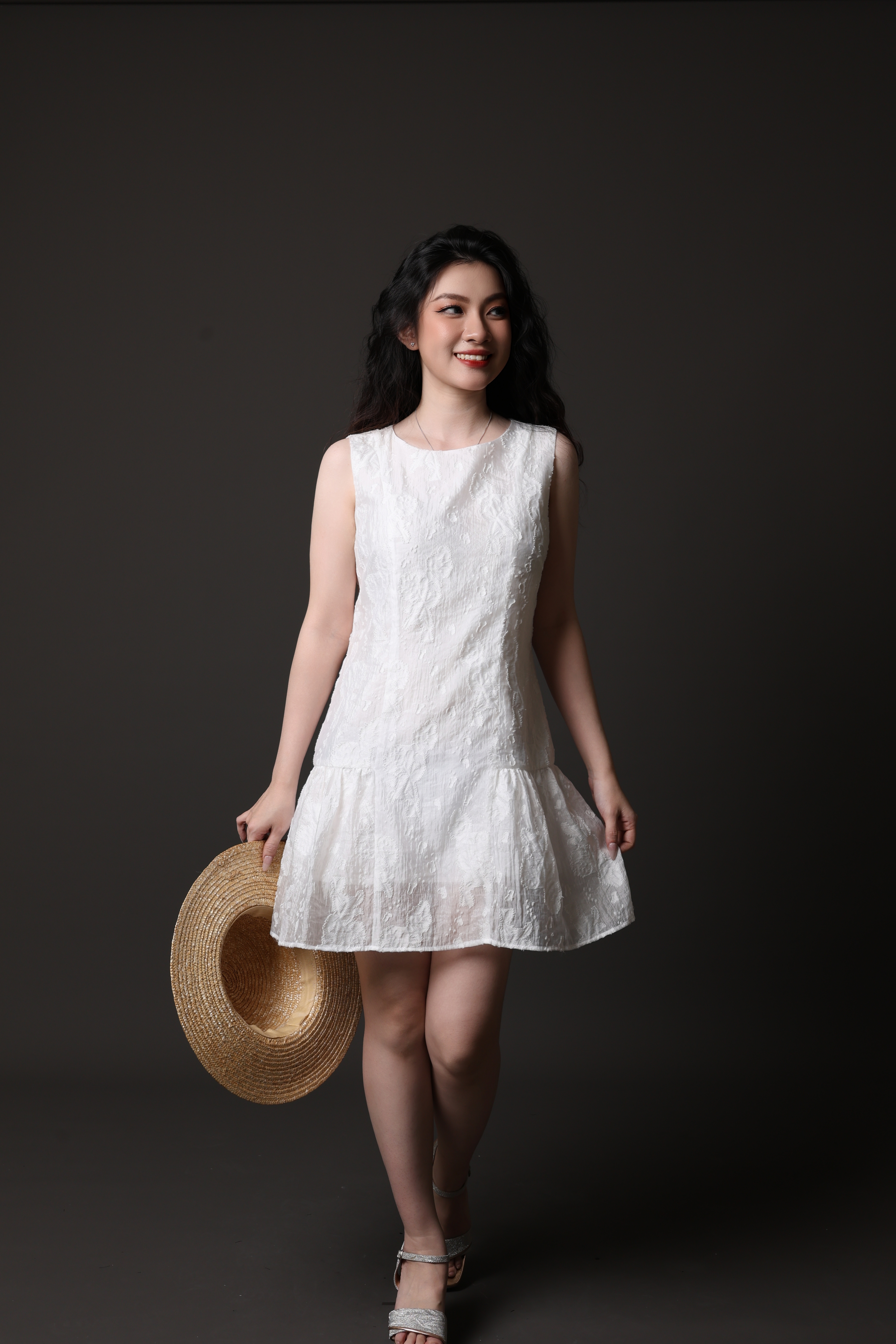 đầm bèo không tay